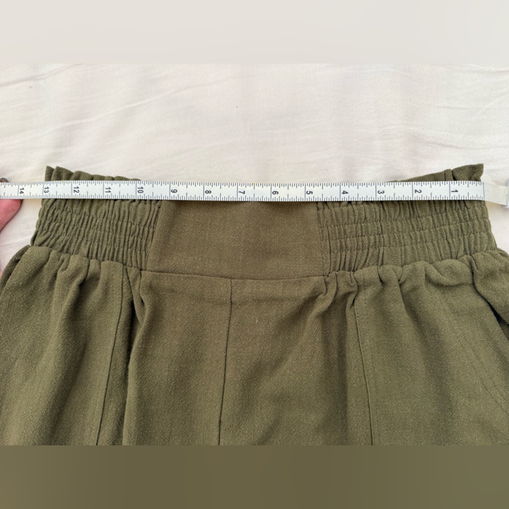 NWT Olive Green Two-Piece Set | Cropped Tank & High-Waisted Shorts | Size Medium - Picture 7 of 9